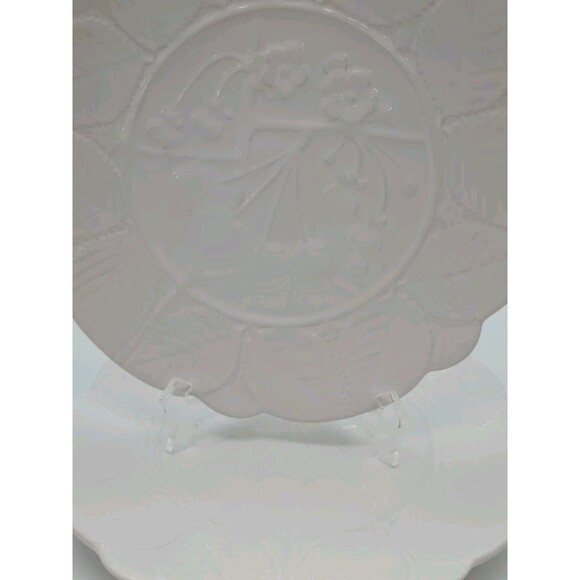 bordallo pinheiro plates Embossed Cherry Leaves Portugal White Majolica Set 2 - Picture 2 of 6